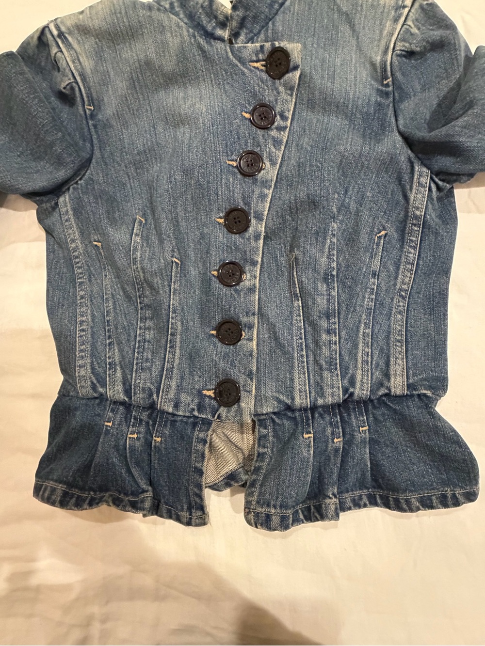 Original Marc Jacobs Denim peplum Jean jacket from the early 2000’s. - Picture 2 of 6